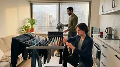 Cómo secar ropa en invierno más rápido con el método arco iris y sin usar secadora