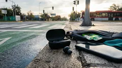 Cómo entrenar con audífonos sin dañar tu oído: volumen seguro y tips clave