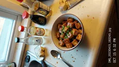 Tofu con salsa yakitori: dorado en sartén y con glaseado dulce-salado