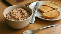 Paté de atún casero en 10 minutos: cremoso, con limón y listo para la once
